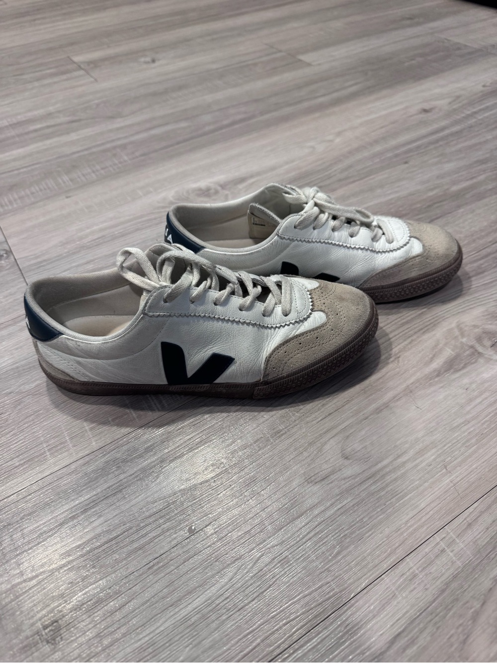 Veja Volley O.T. Sneaker (Women) - Picture 6 of 13